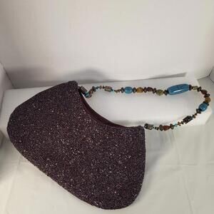 Shoulder purse decorative beaded strap body of the bag is covered in small beads